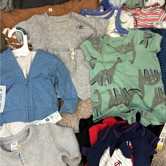 Assorted Baby Clothes (Bundle) - Picture 7 of 7